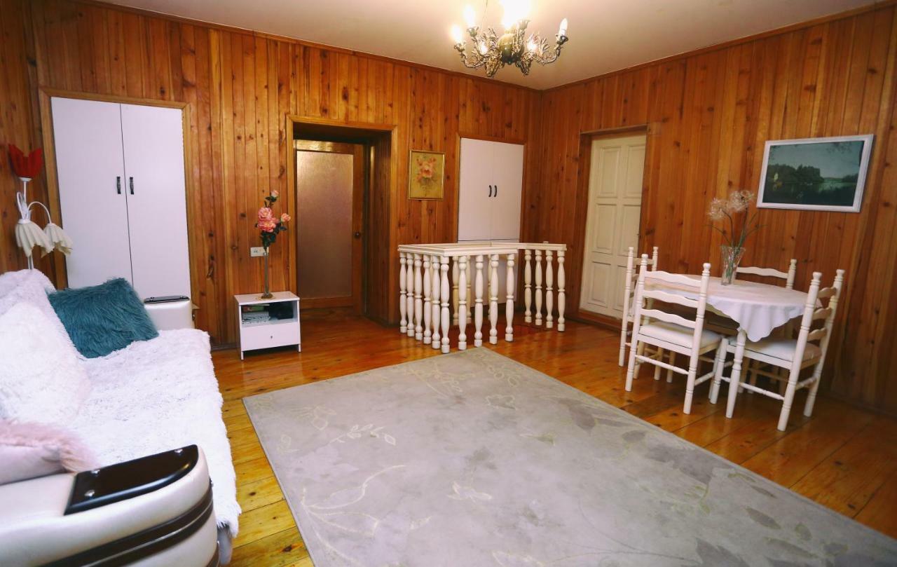 Apartment On Freedom Square Diuma Street Tbilisi Bagian luar foto
